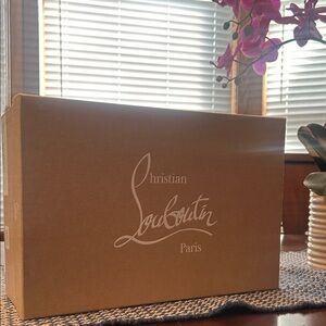 Christian LouboutiN Coupon-For ENTRY!
